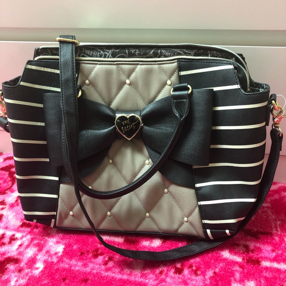 Betsey Johnson purse